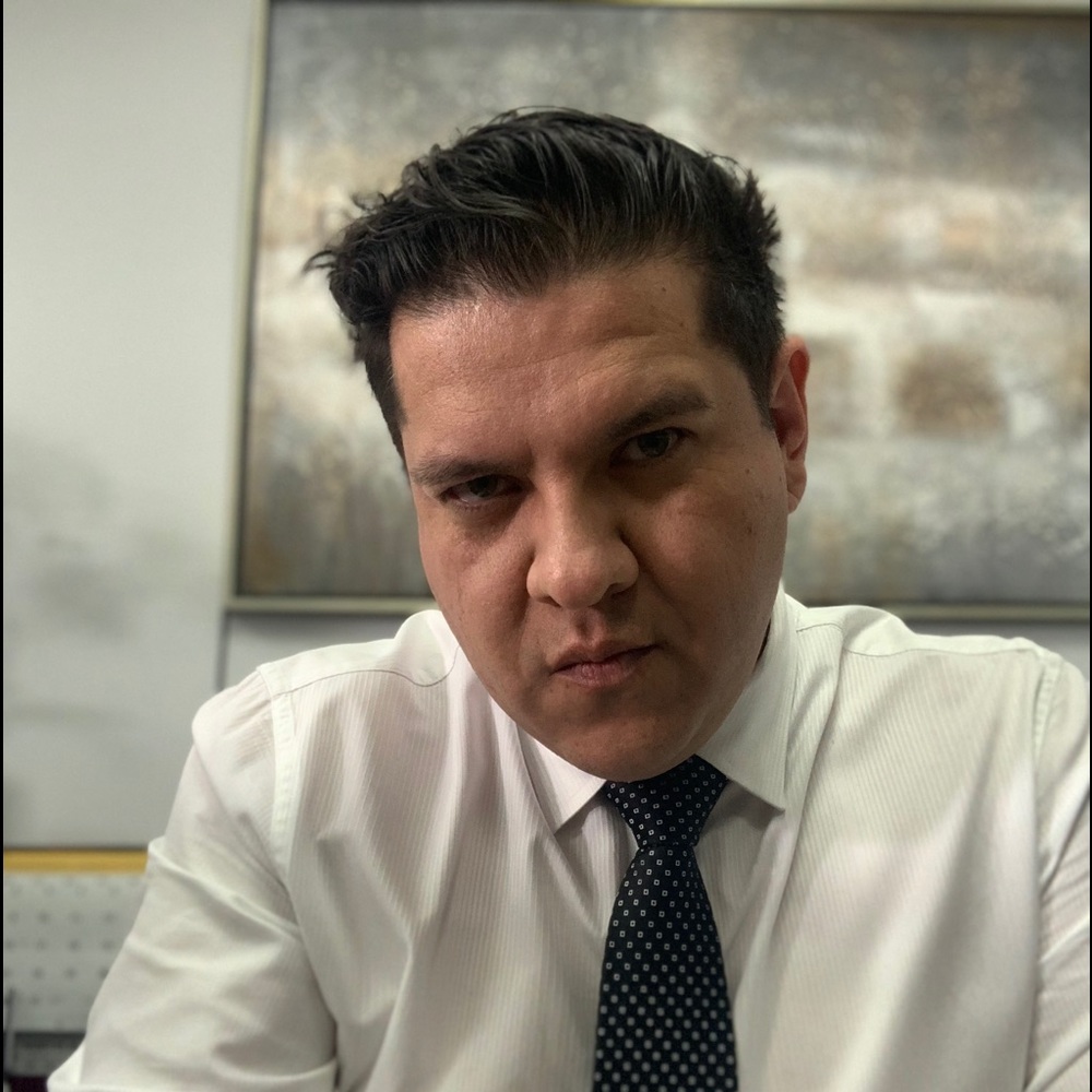 Meet your Posher, Luis